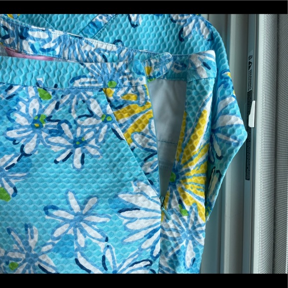 Lilly Pulitzer Blue and Yellow Floral Print Shorts - Picture 4 of 5